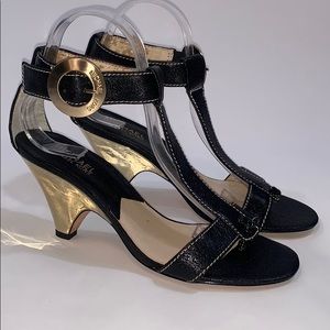 Michael Kors black leather t-strap sandals size 9